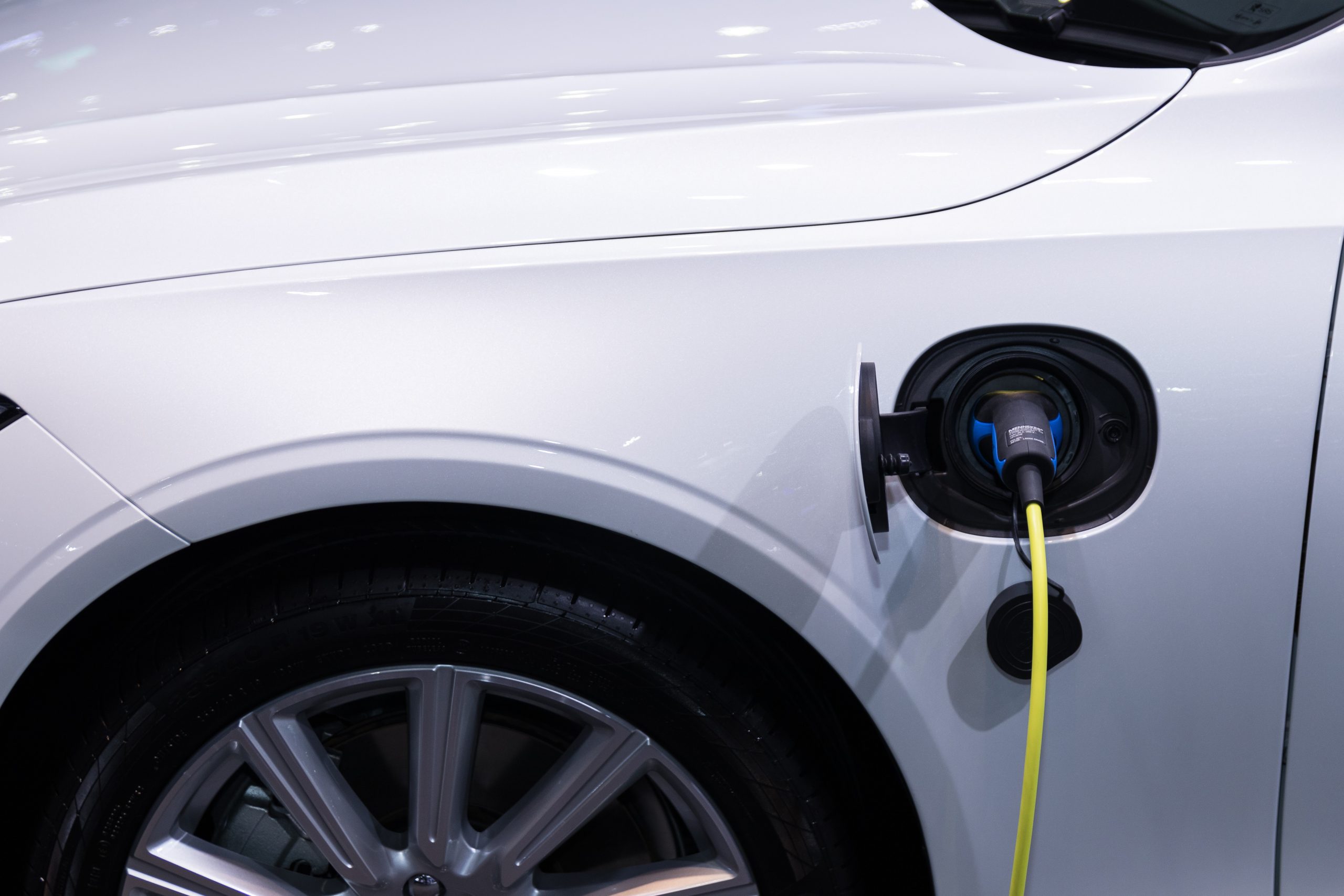 Arrendamiento de un coche eléctrico: ¿Valen la pena las ventajas para su empresa?